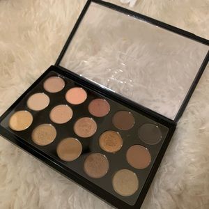 Mac eyeshadow palette